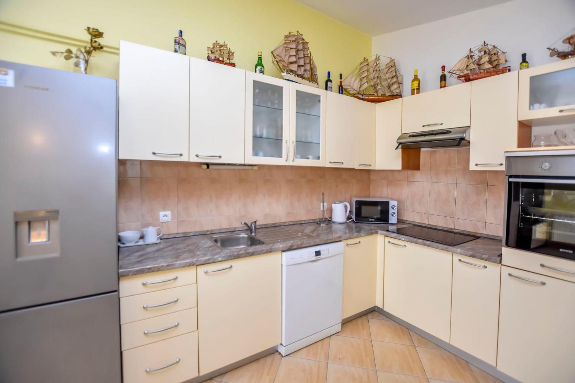 Apartments Jasna Примоштен Екстер'єр фото
